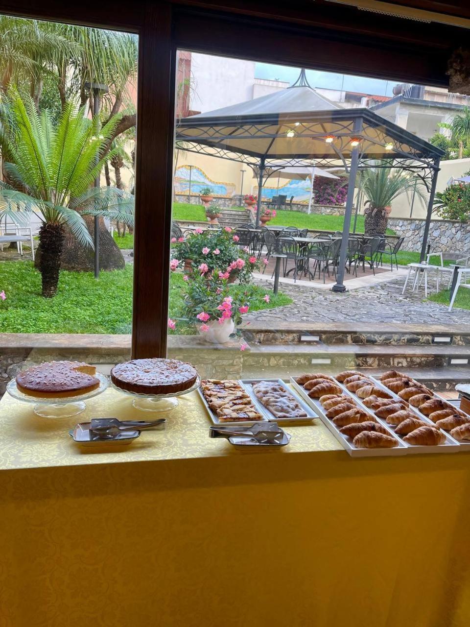 Hotel Garibaldi ميلاتسو المظهر الخارجي الصورة